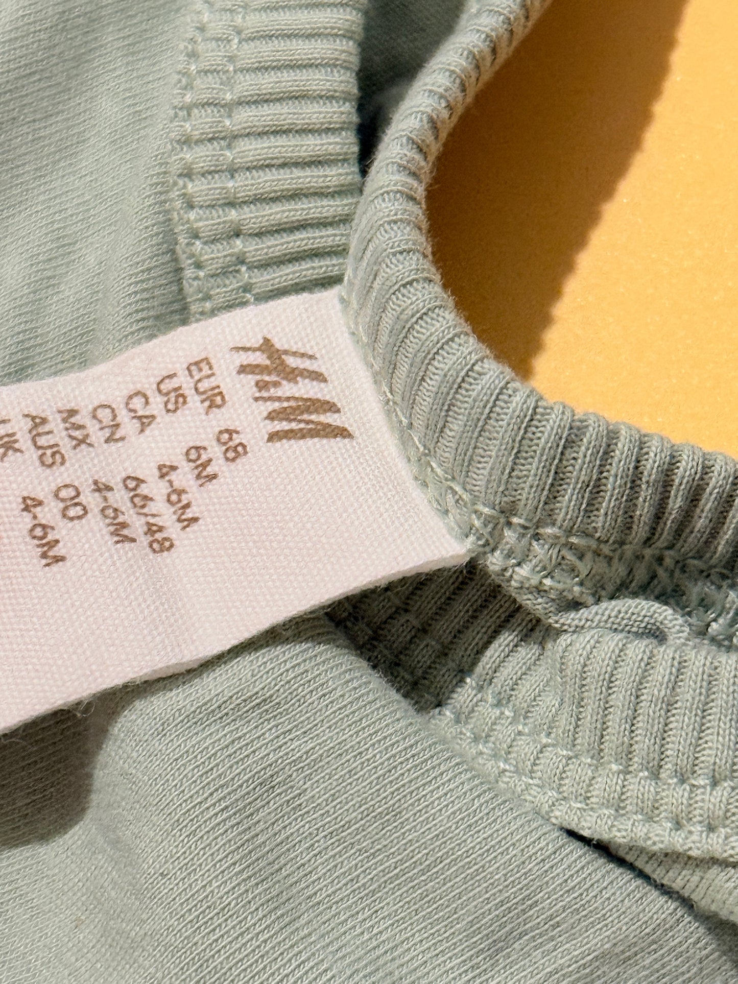 H&M long Sleeve 4-6m