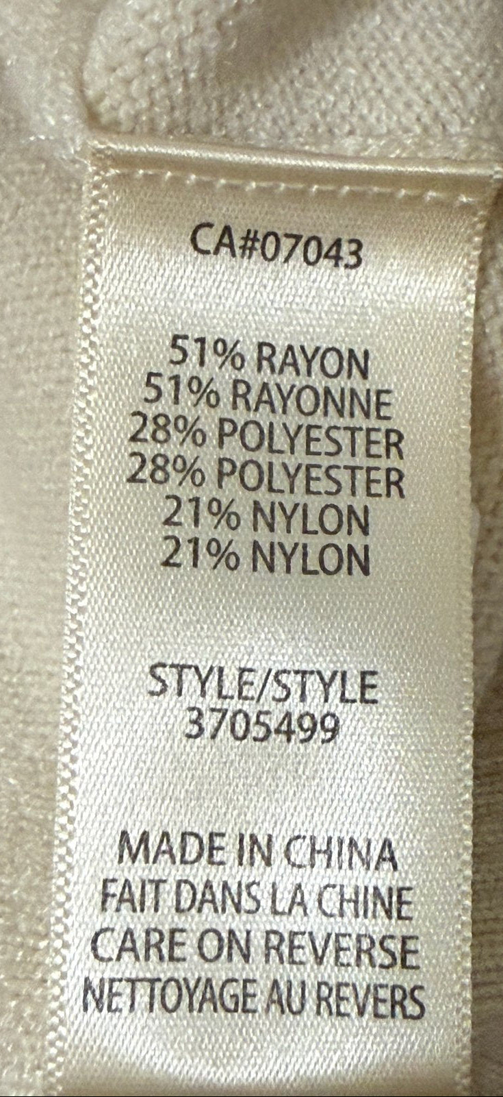 Max Studio London Cream Sweater Size 13-14Y