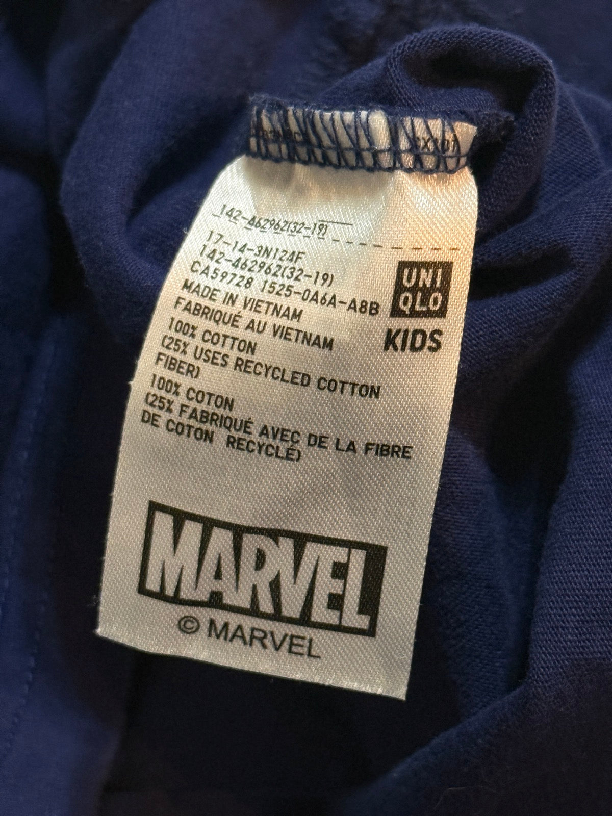 Uniqlo UTGP Marvel Spiderman Venom T-Shirt 7-8