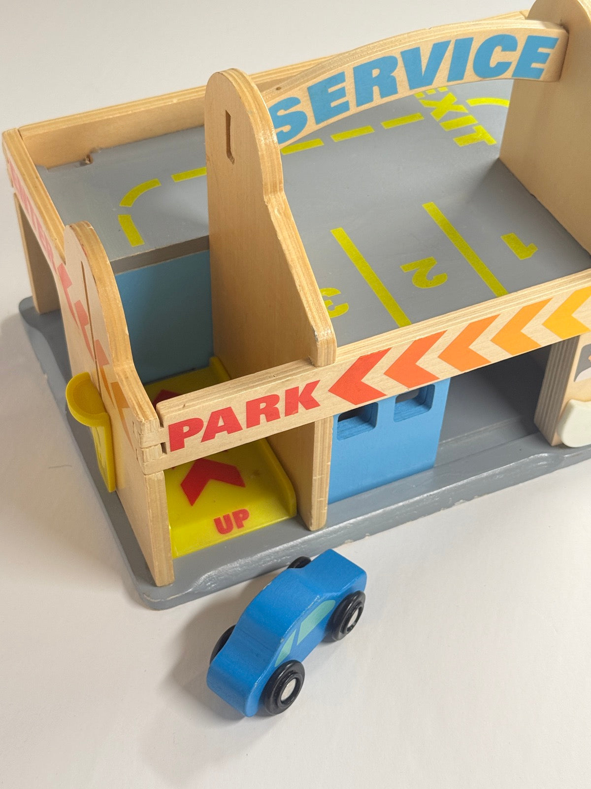 Melissa & Doug Wooden Service Station Car Wash Toy
