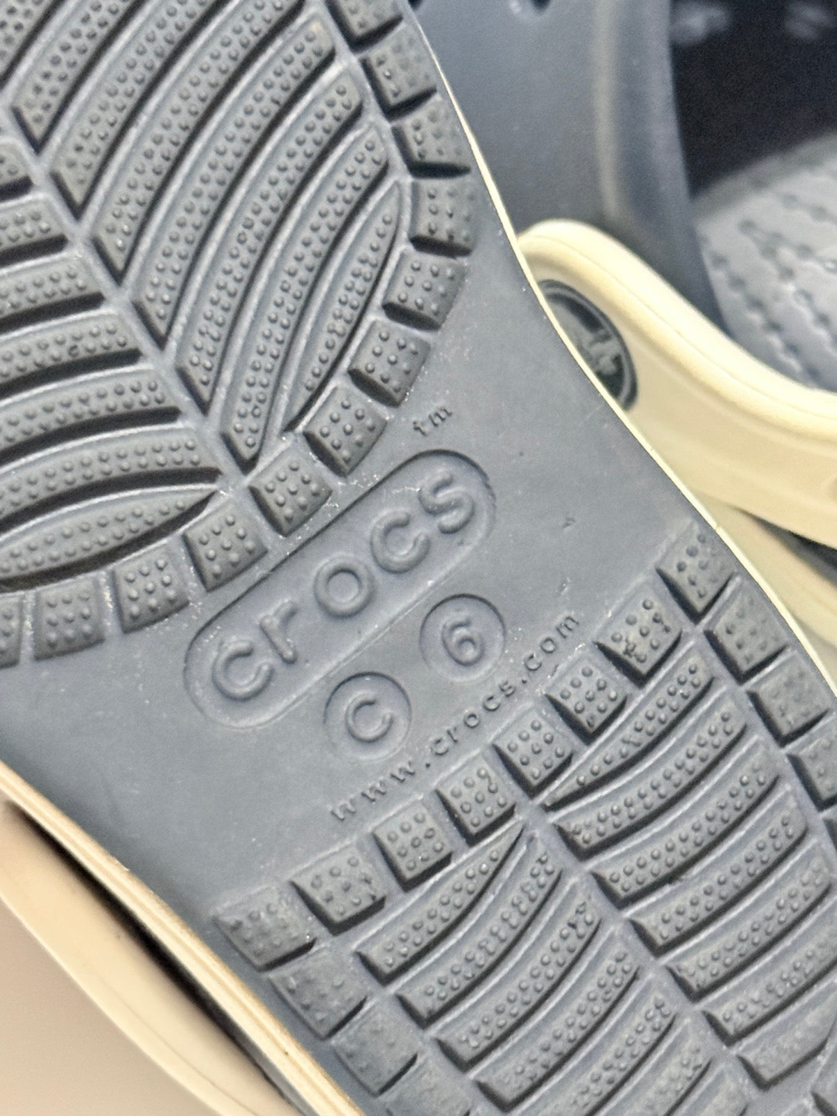 Crocs Bump It Navy White Clog Size 6