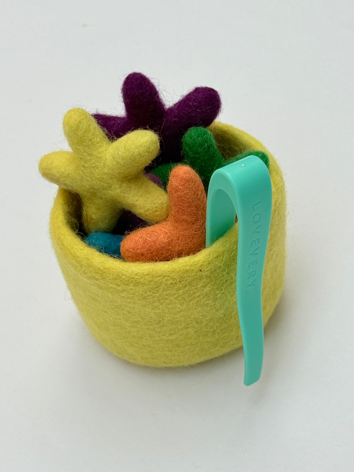 Lovevery Felt Stars Sorting Basket with Tongs