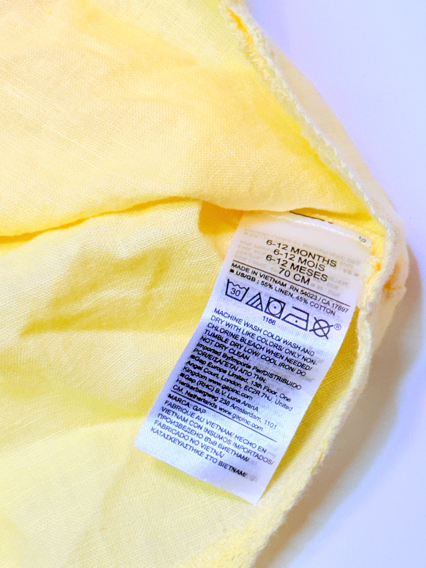 Gap Baby yellow linen flutter sleeve top – 6–12 months