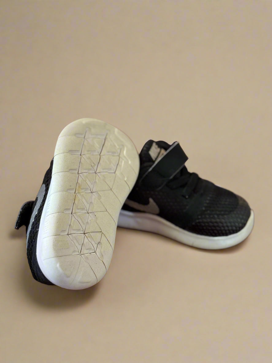 Nike Sneakers US 5c