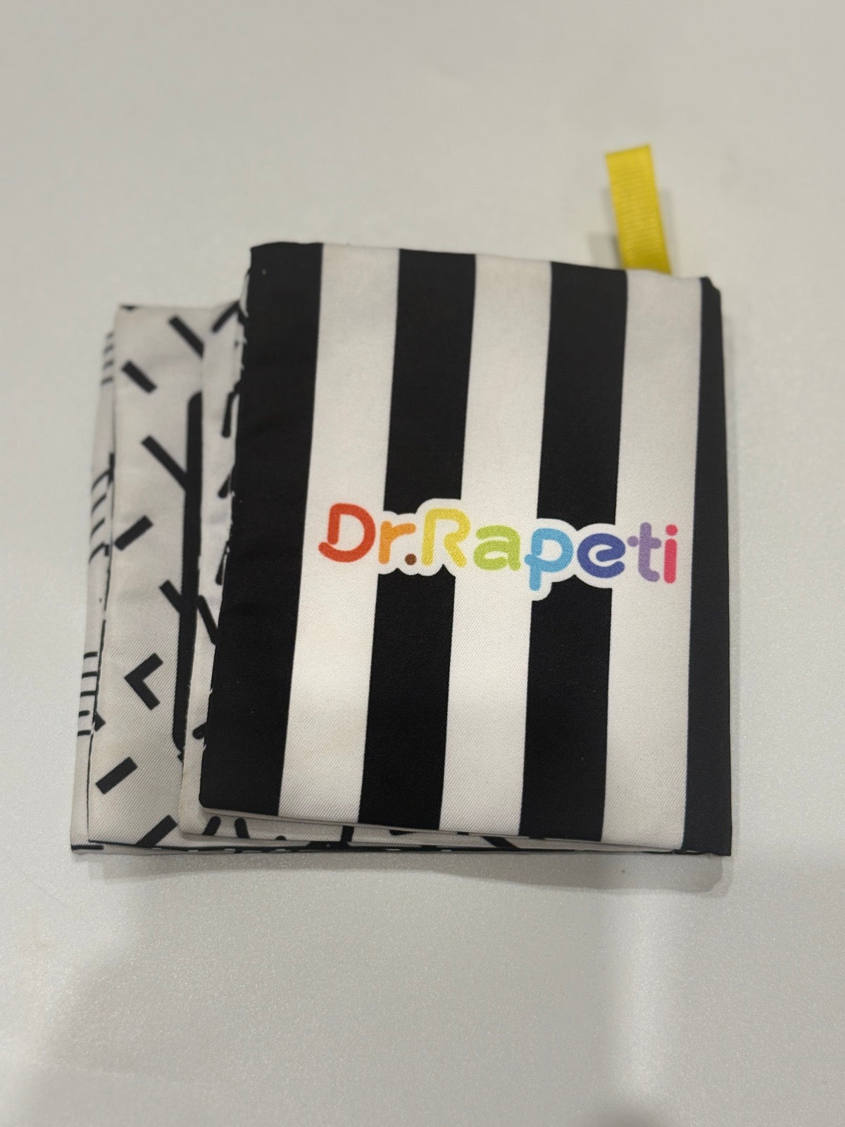 Dr.Rapeti Black & White Crinkle Cloth Books Bundle