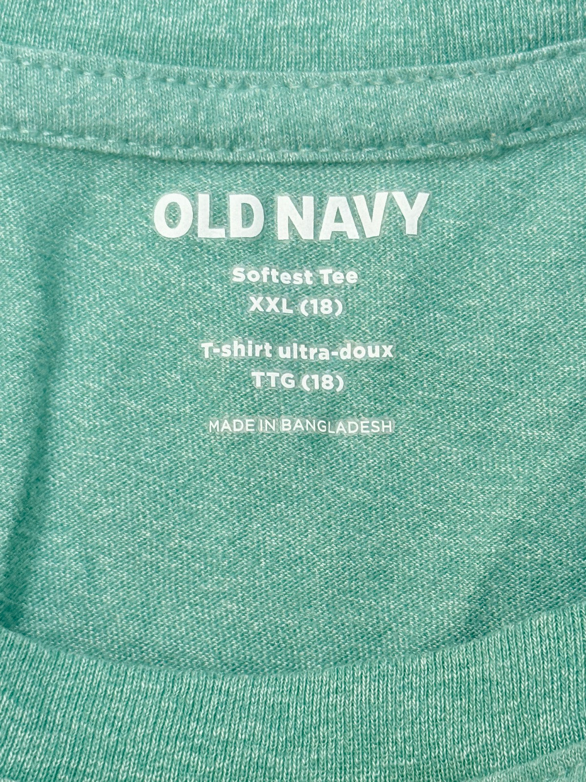 Old Navy Green Pocket T-Shirt Size 18