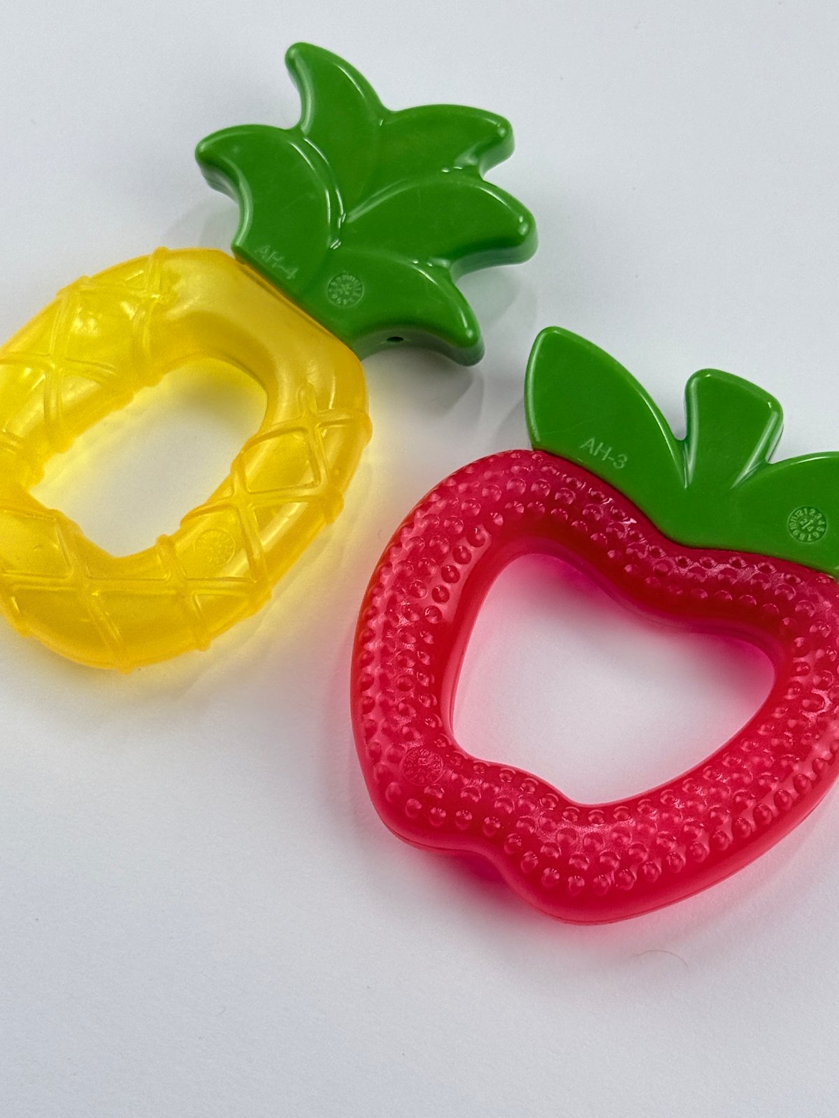 Dr. Brown's Fruit Cooling Teethers Pineapple Apple Set