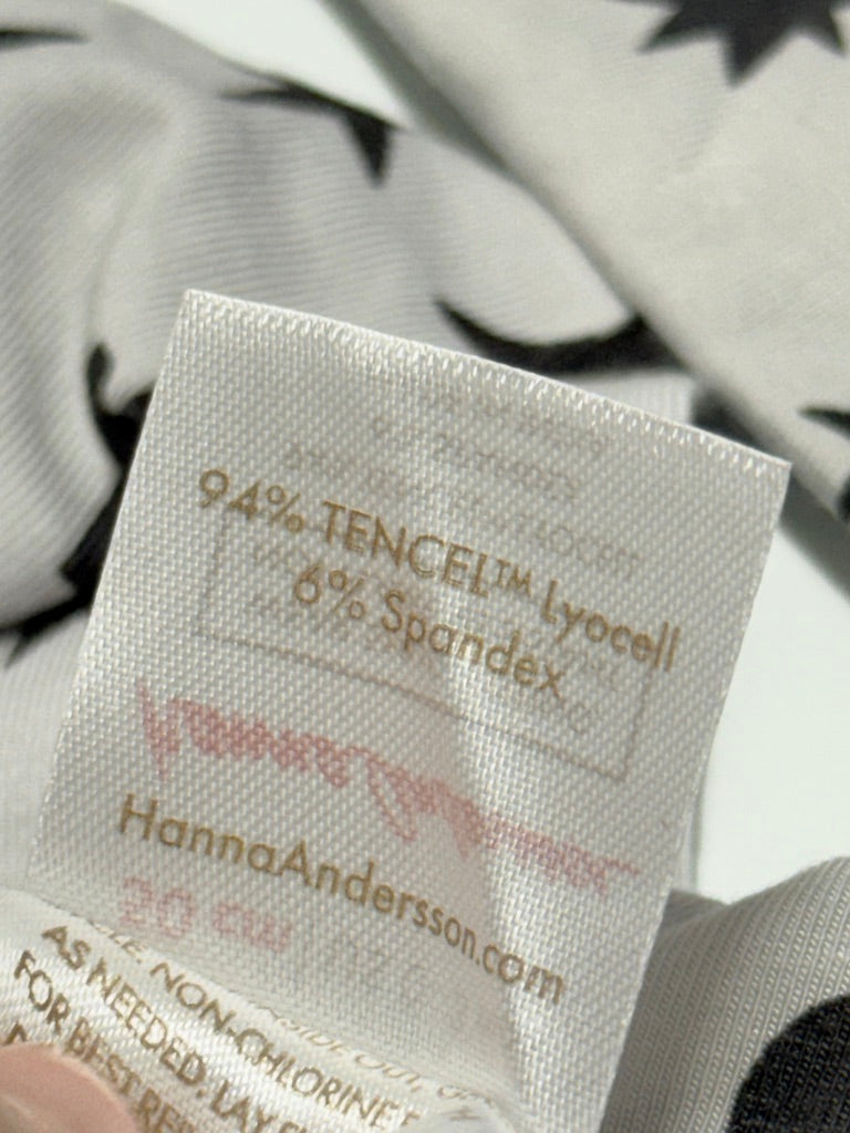 Hanna Andersson 0-3m Sleeper with Hat