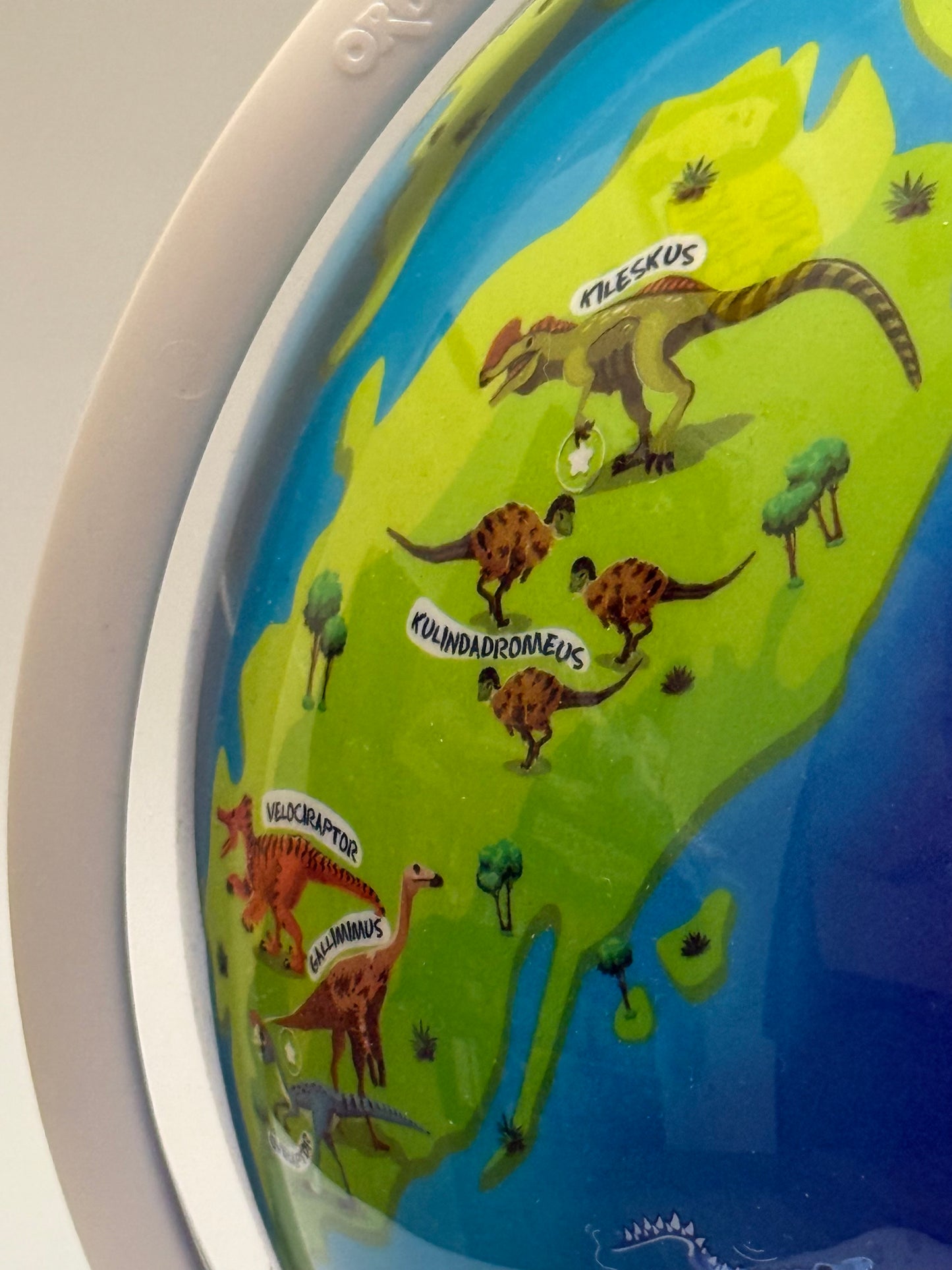 Dinosaur Orboot app globe