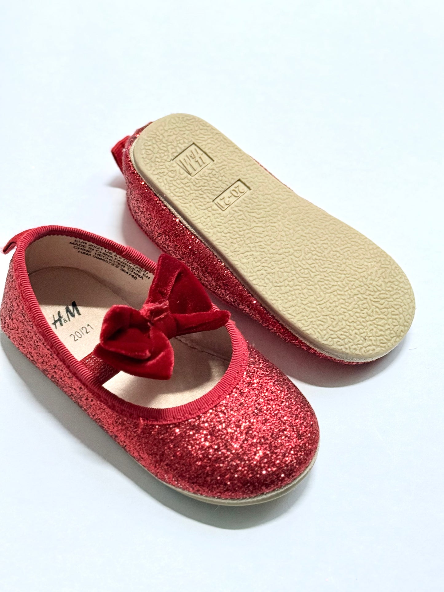 H&M Red sparkle slip on 7/8