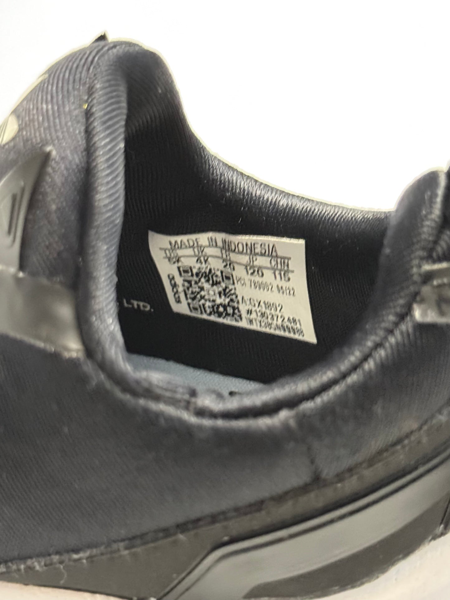 Hello Kitty Adidas 5k