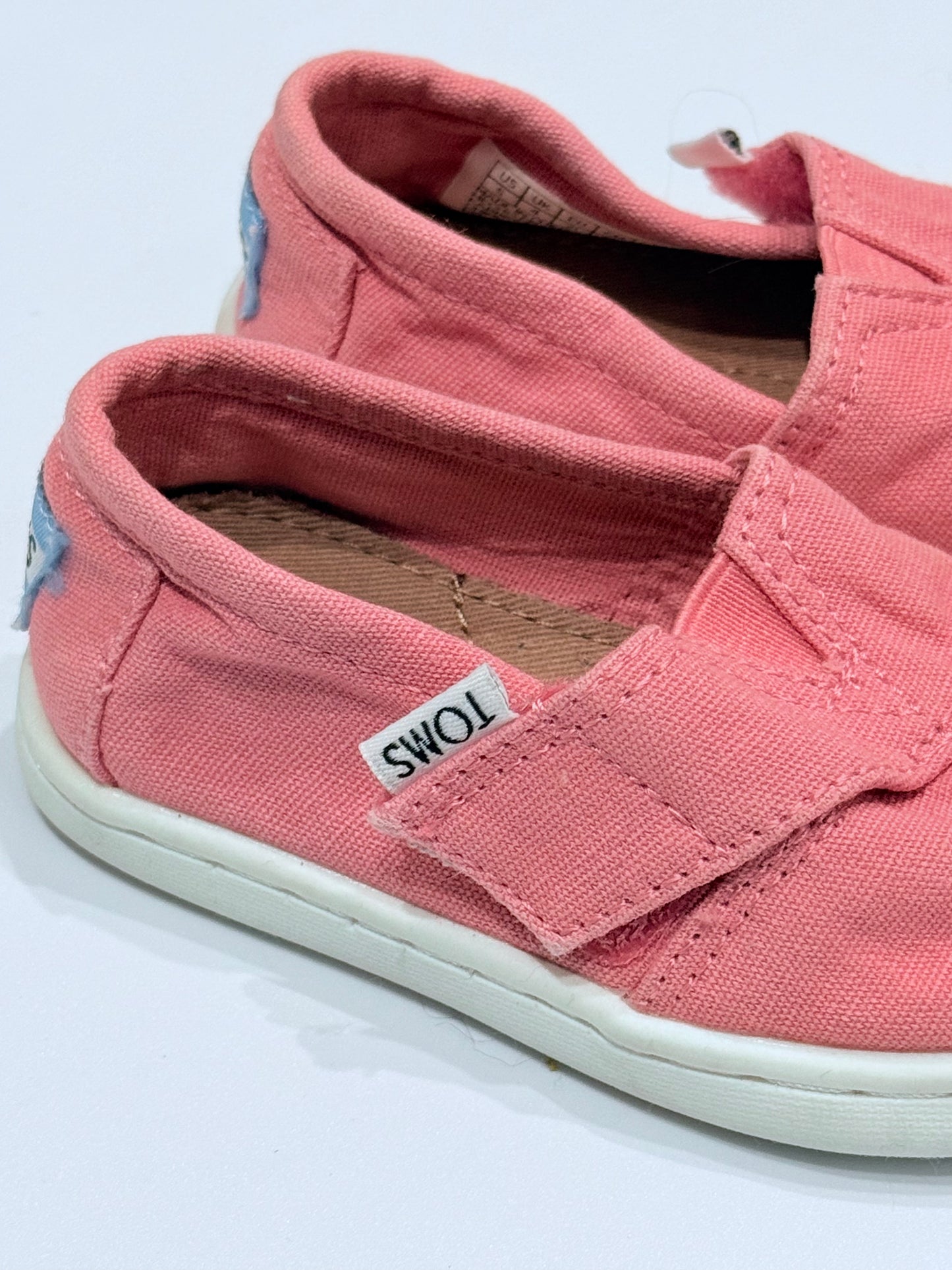 Toms Slip on Shoes T5