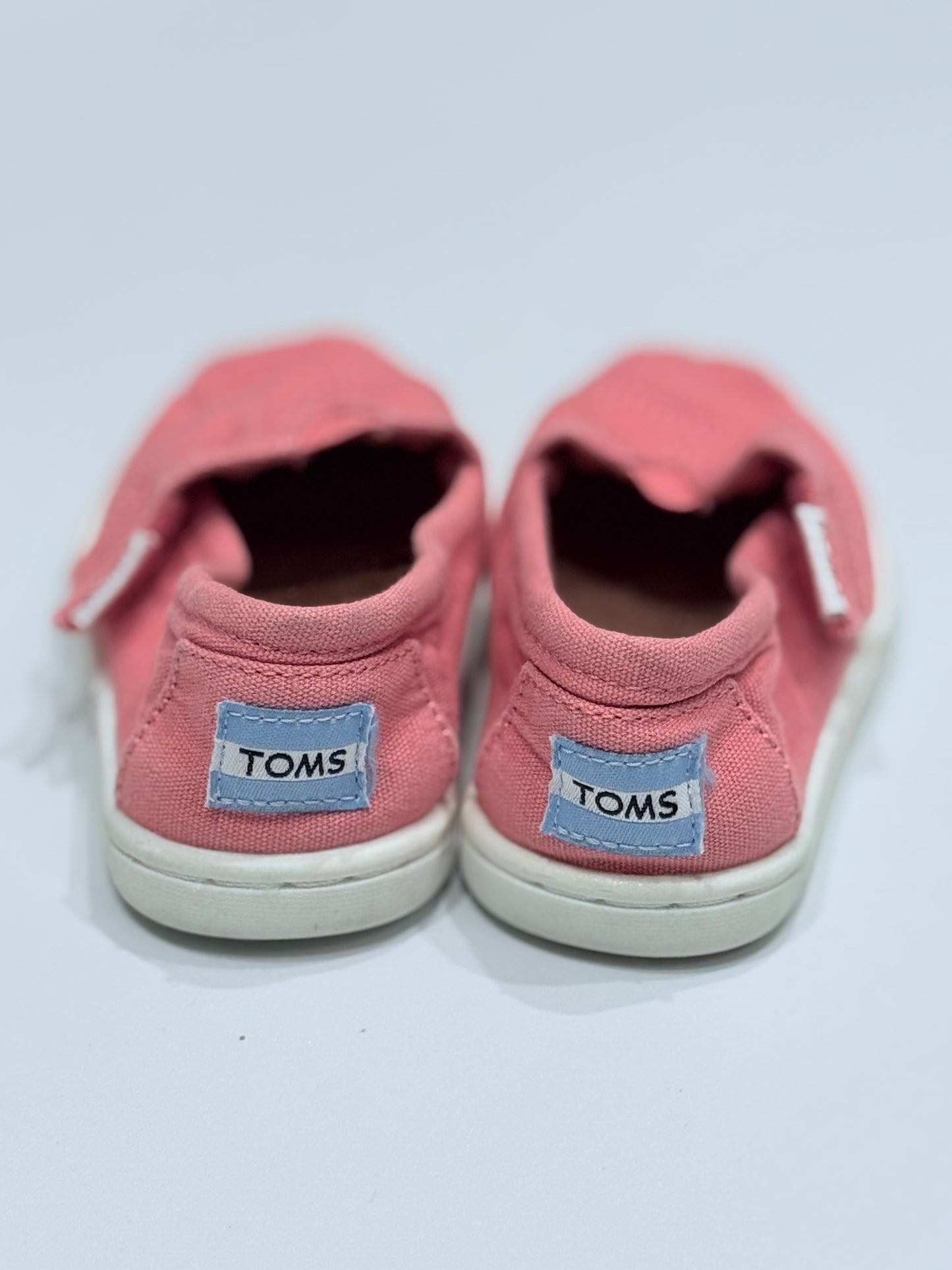 Toms Slip on Shoes T5