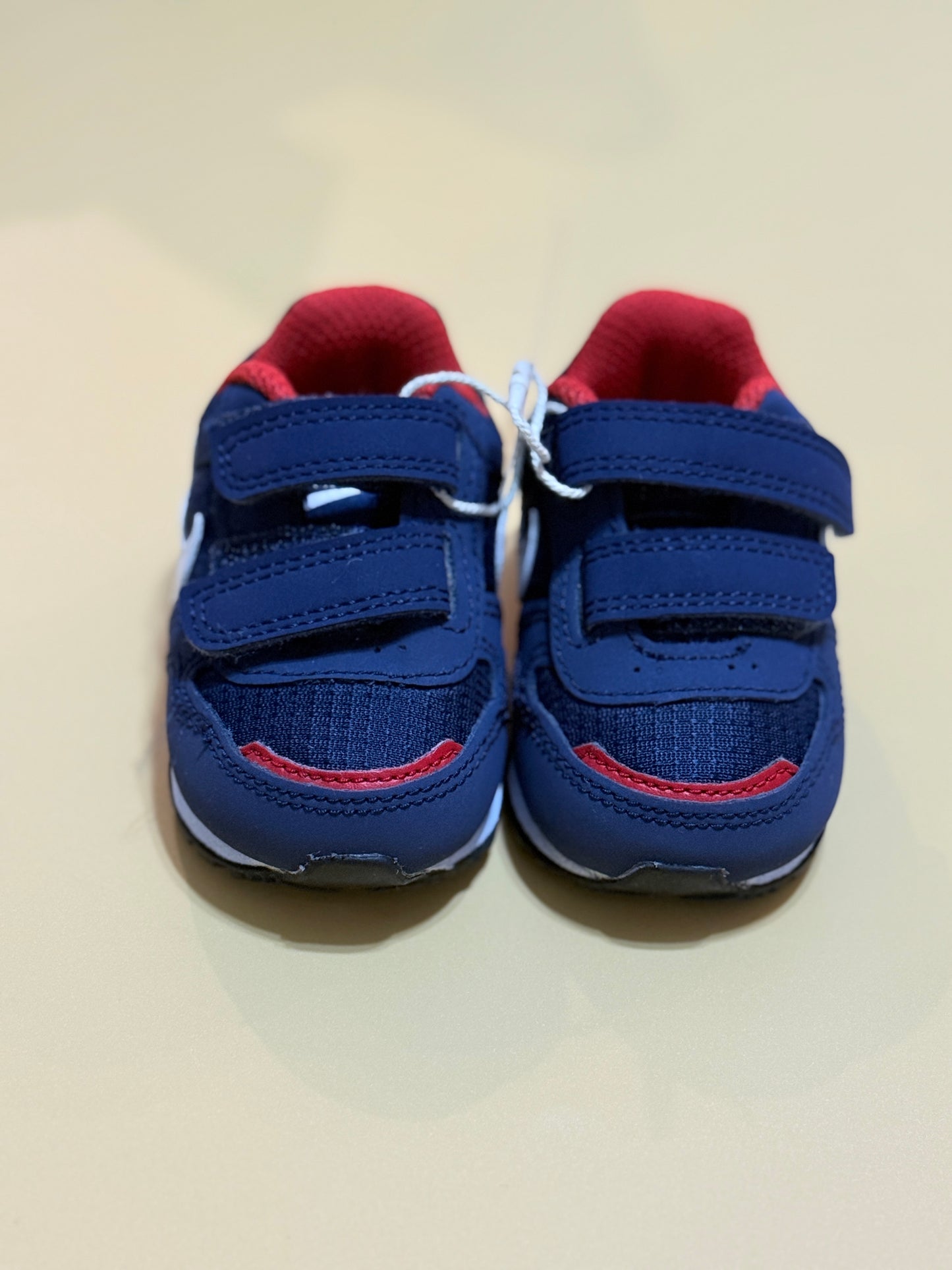 Nike Sneakers US 2C NEW