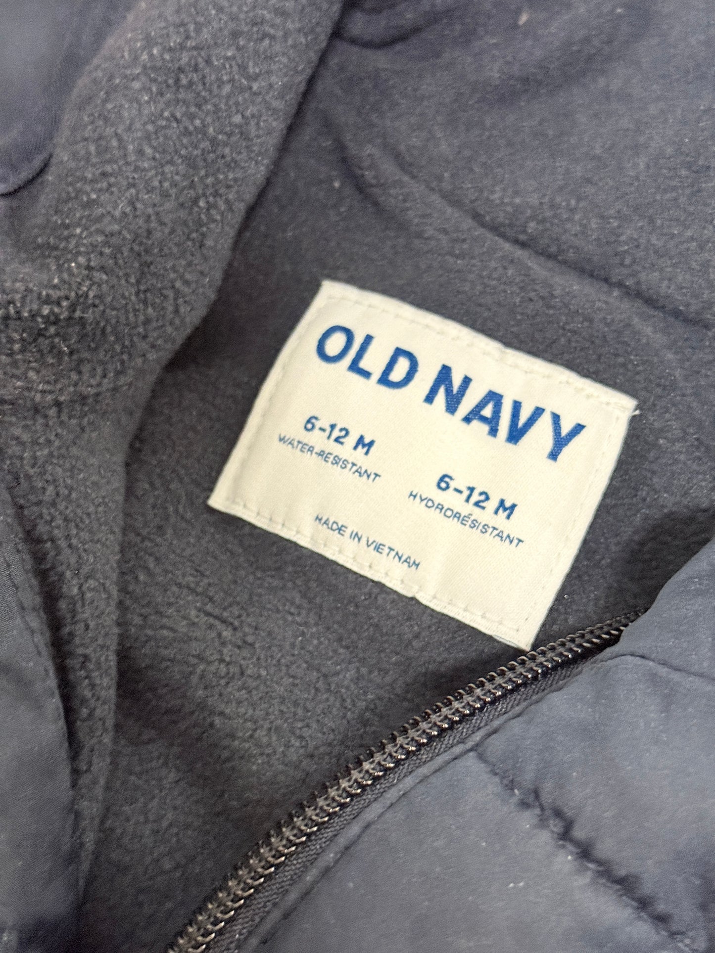 Old Navy Snowsuit / Winter Suit / Bunting Suit 6-12m