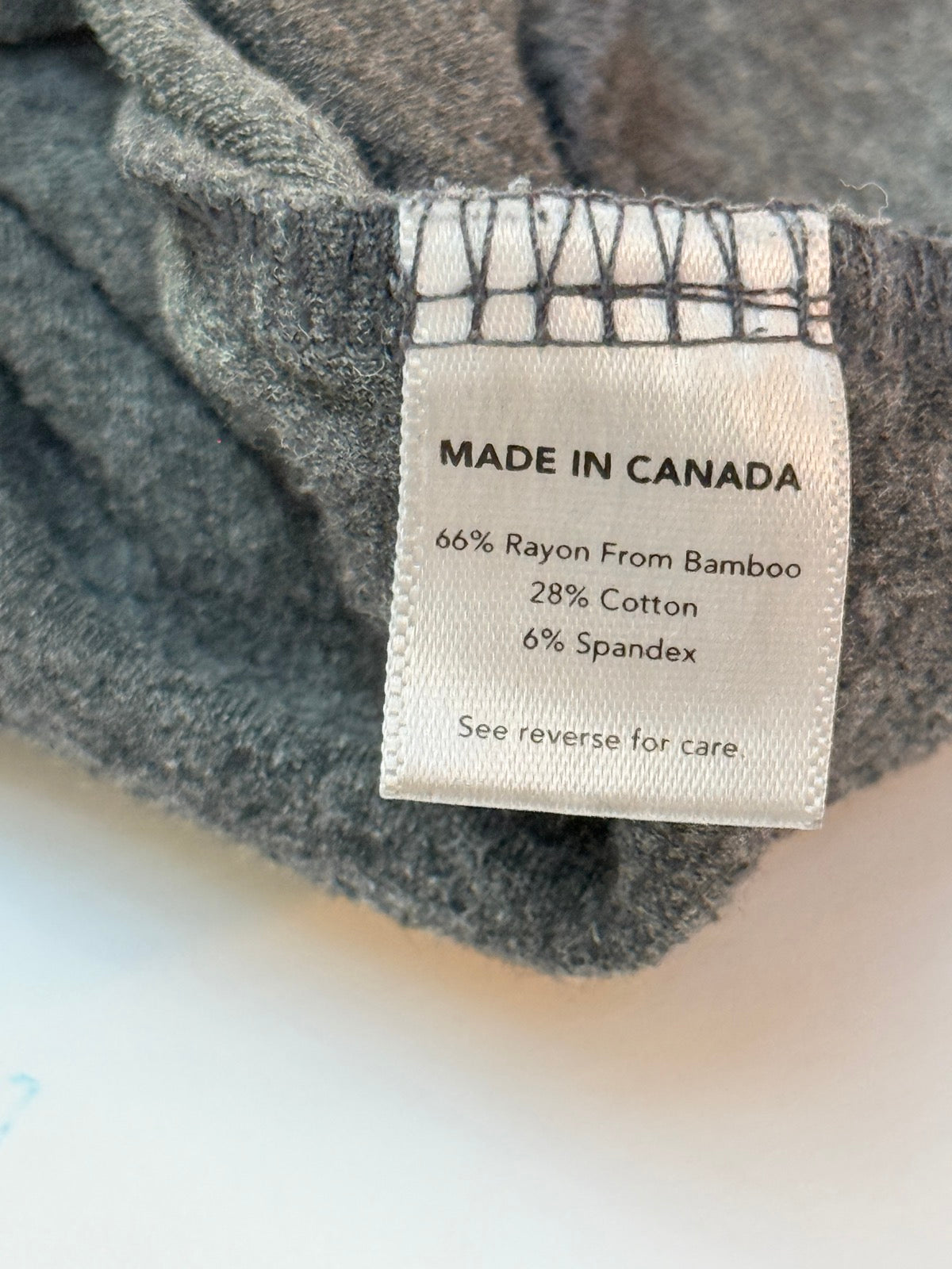 Little & Lively Book Sweatshirt Size 3/4