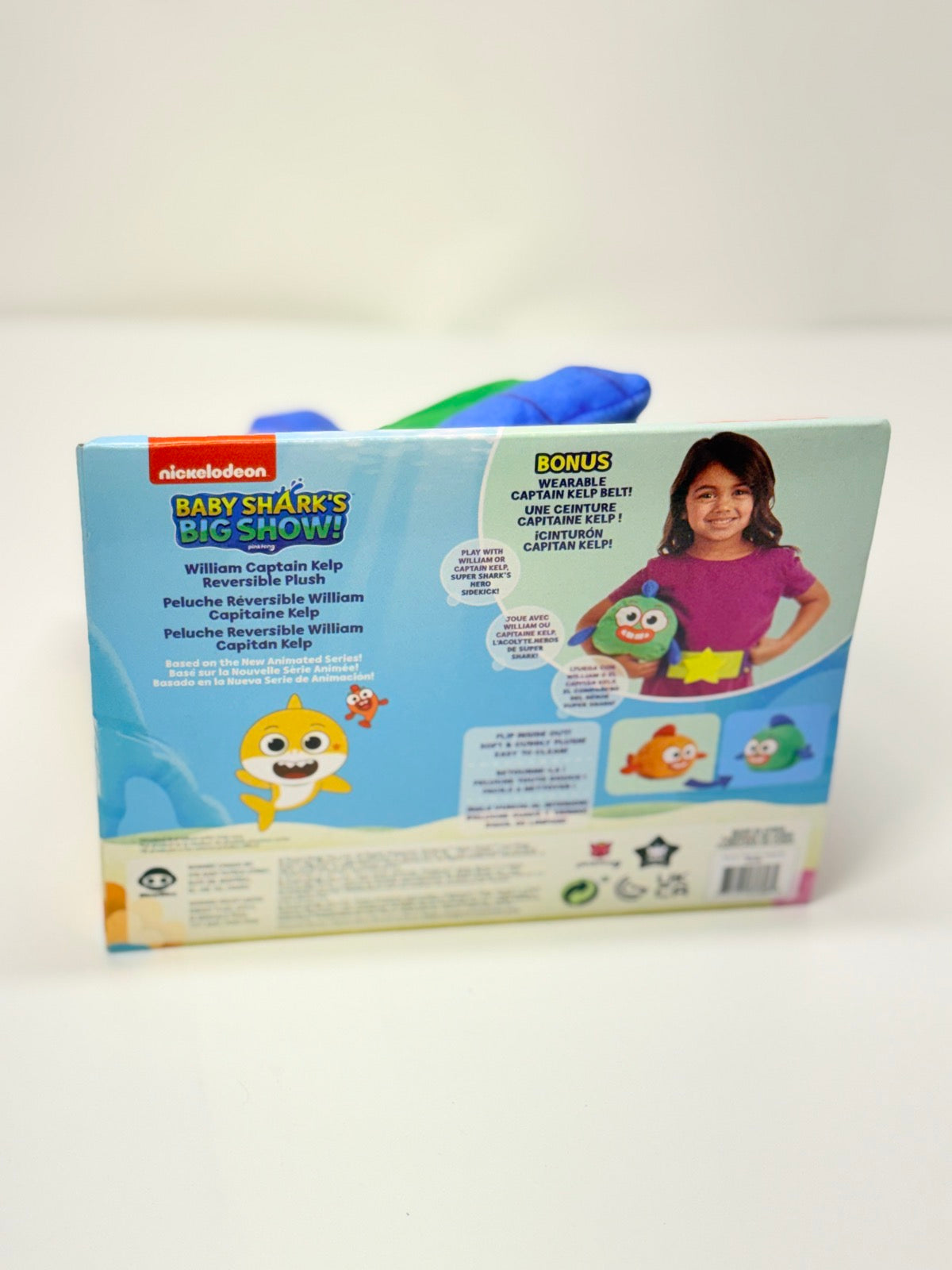 Peluche réversible Nickelodeaon Baby Shark William Captain Kelp
