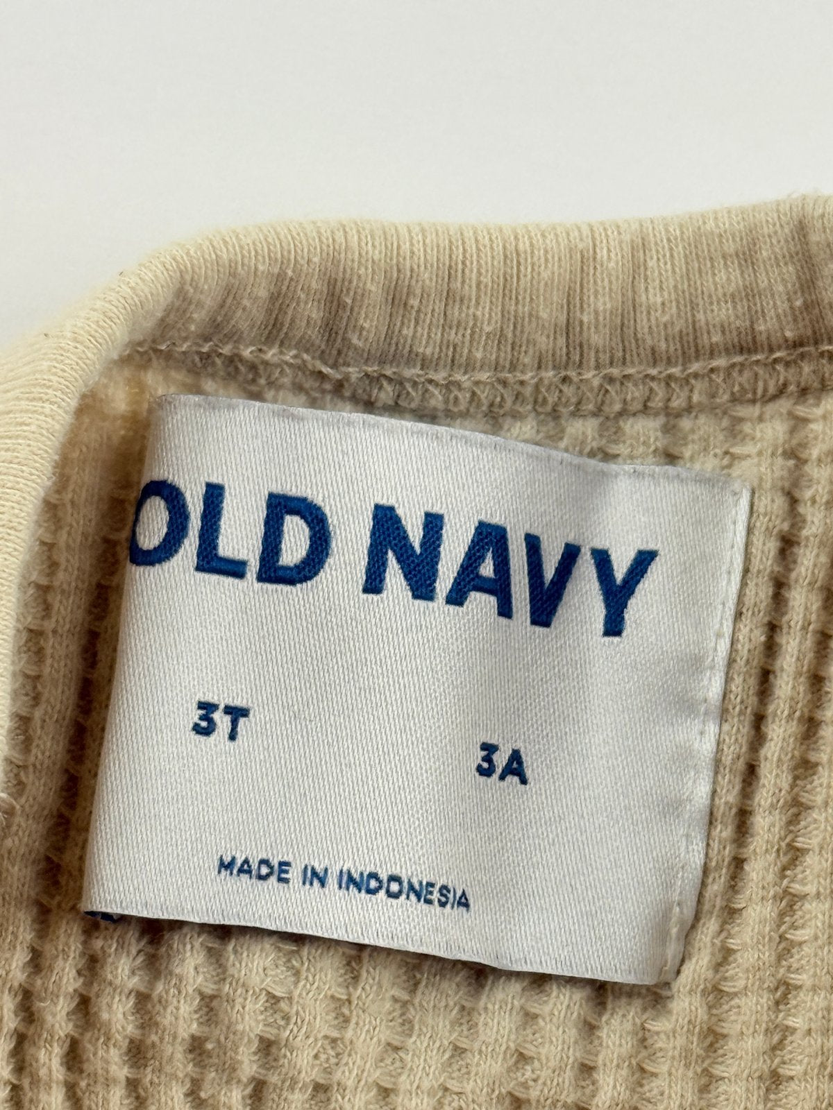 Old Navy Beige Waffle Knit Top Size 3T