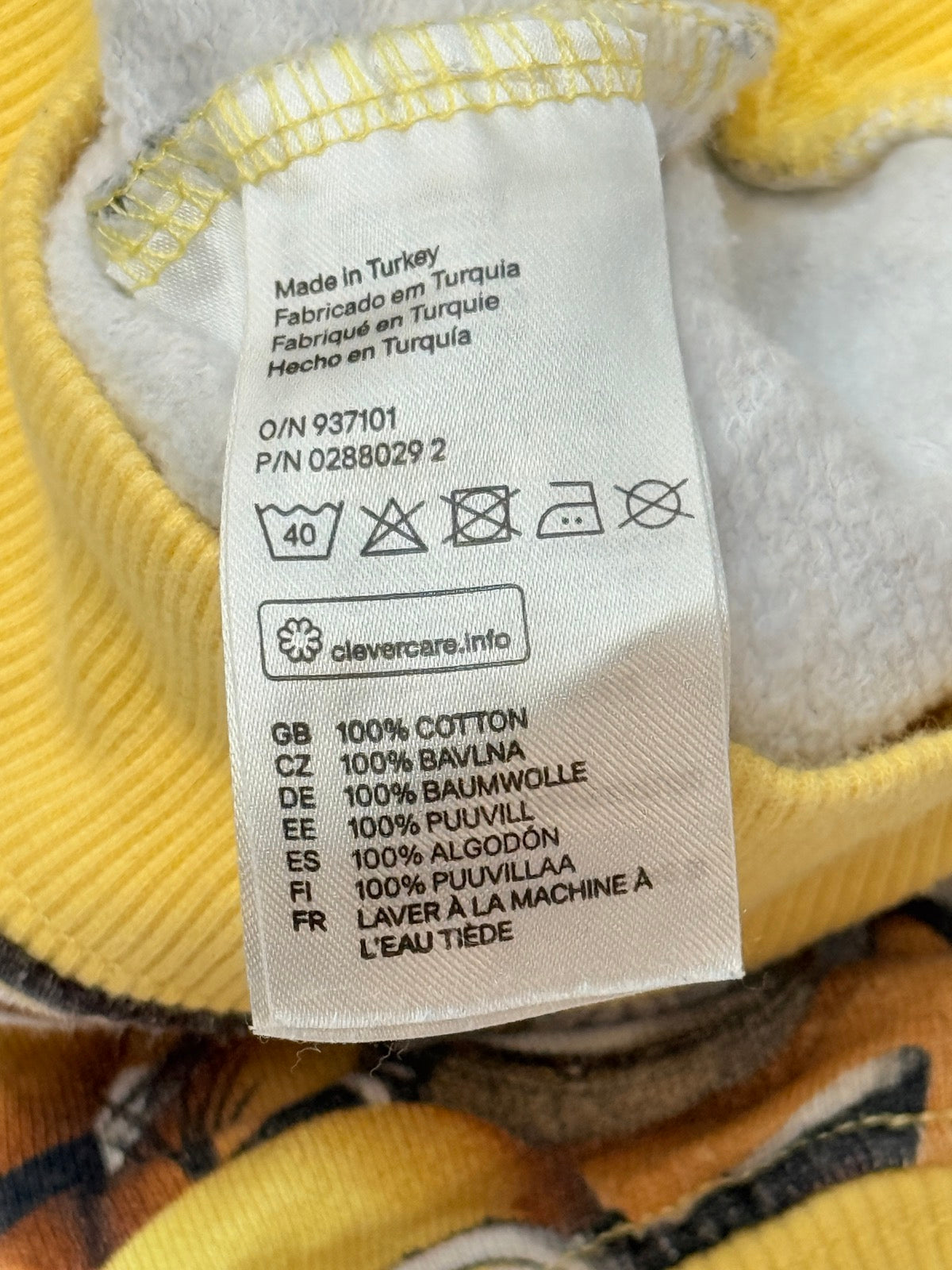 H&M Minions Print Sweatshirt Size 4-6