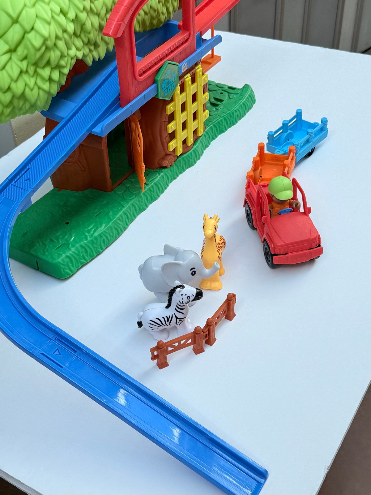 Zoo Playset with Animals Vehicle Track