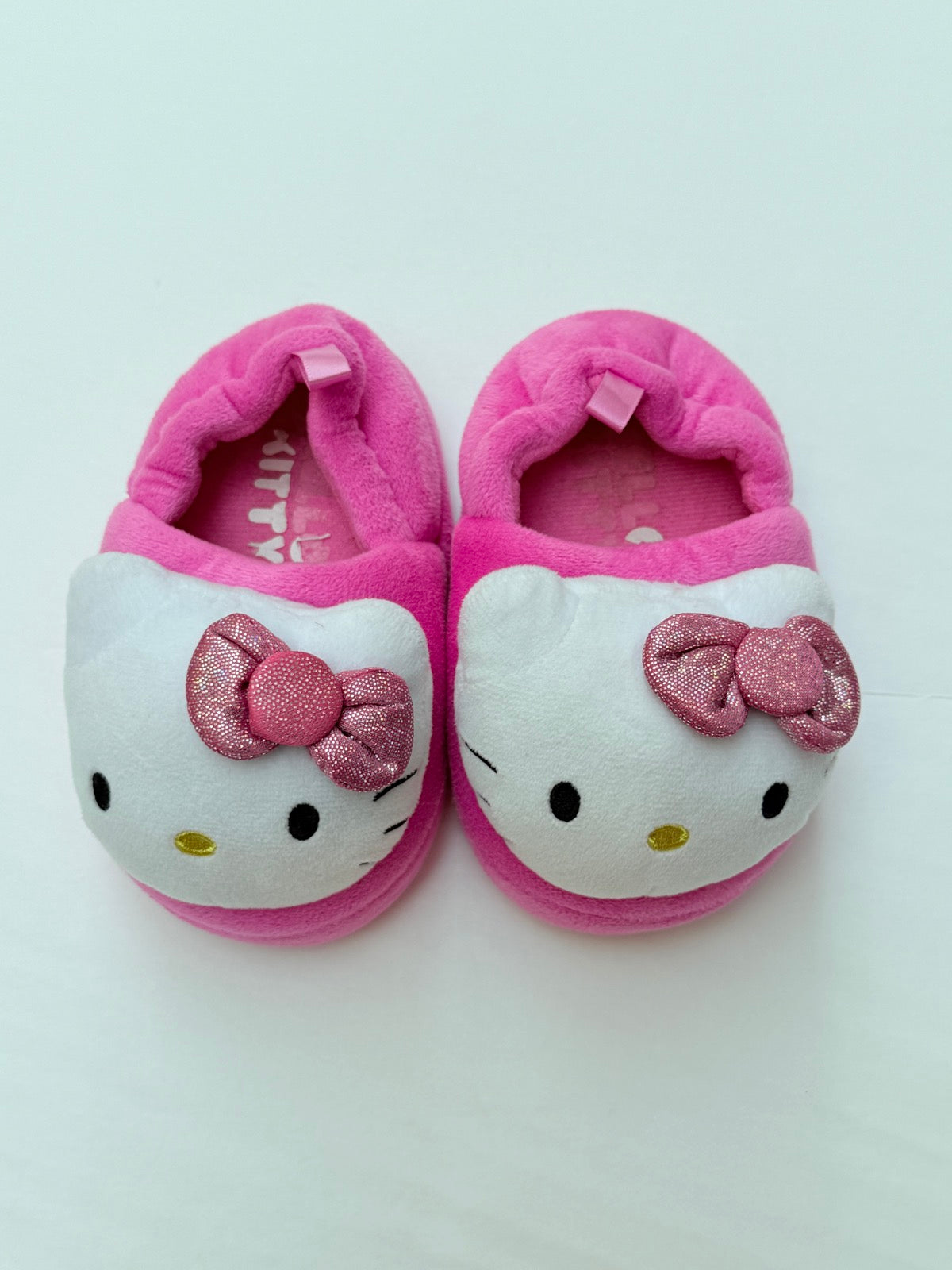 Hello Kitty Pink Plush Slippers Size 5/6