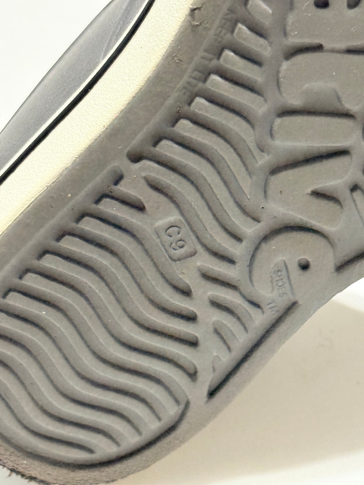 Native Jefferson Gray Slip-On Shoes C9