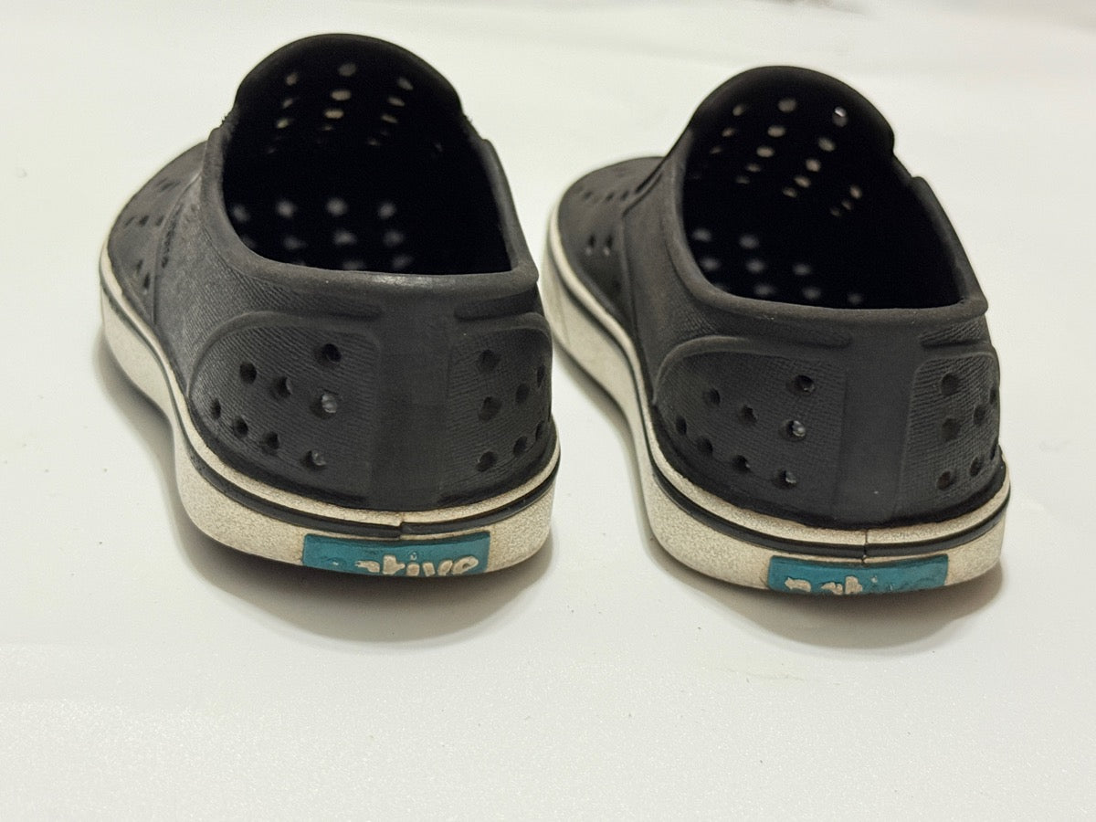 Native Miles Black Slip-On Shoes C8