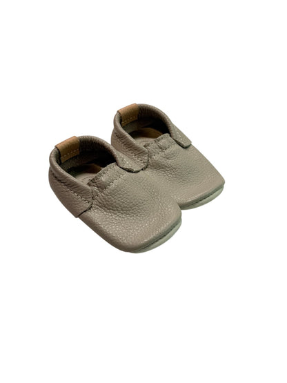 Heyfolks Beige Leather Baby Moccasins Size 4
