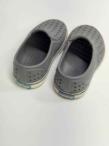 Native Miles Gray Slip-On Shoes C8