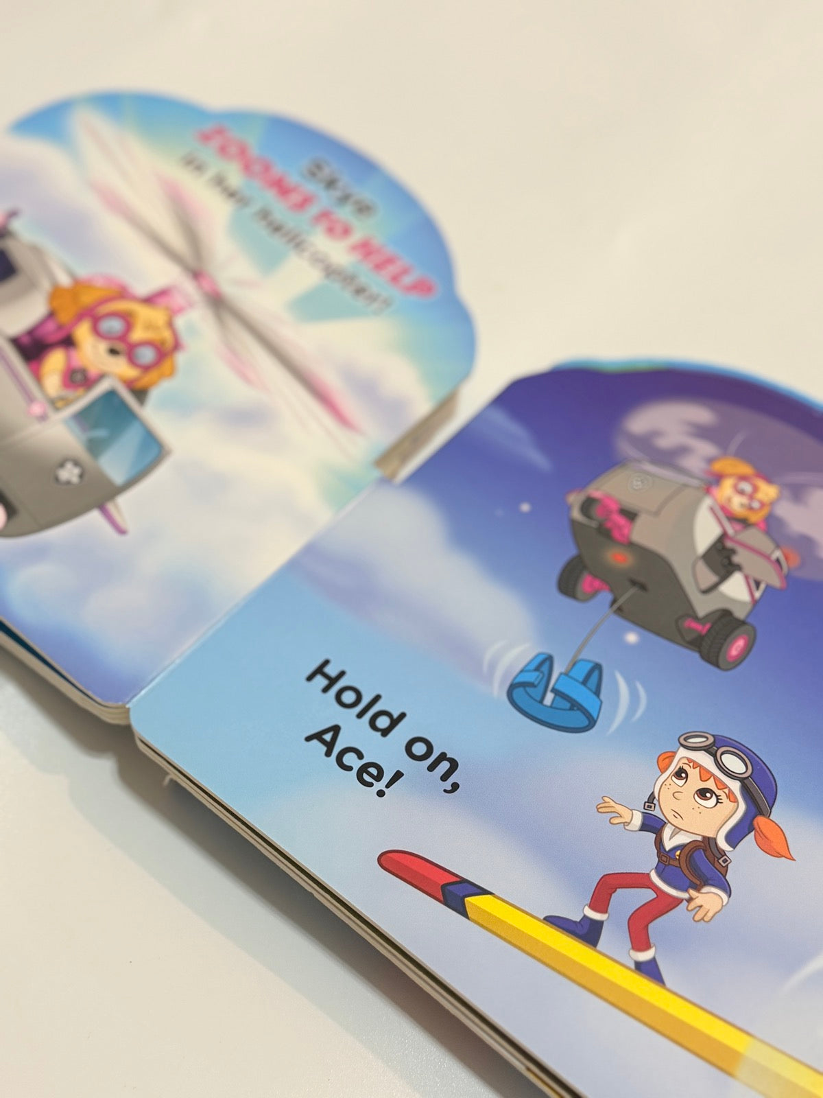PAW Patrol Time to Fly! Board Book