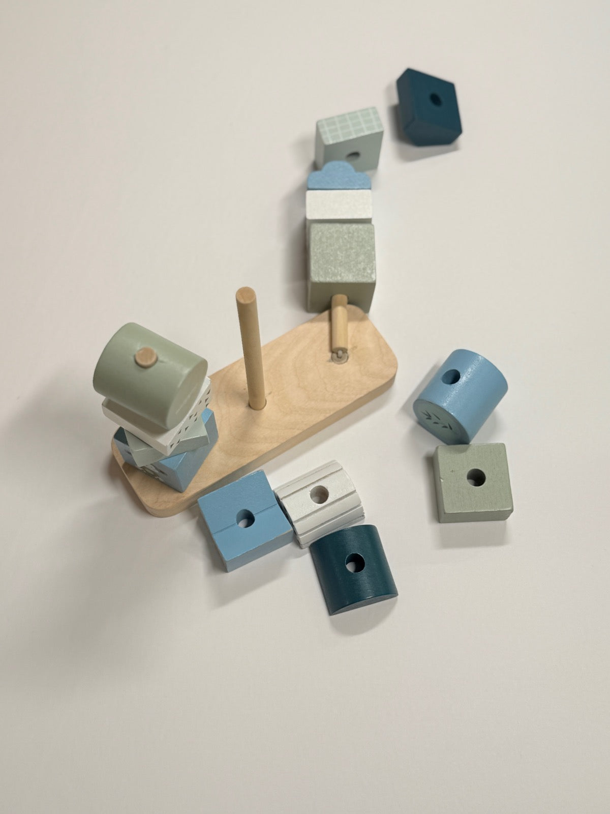 Eichhorn Wooden Shape Stacking Toy