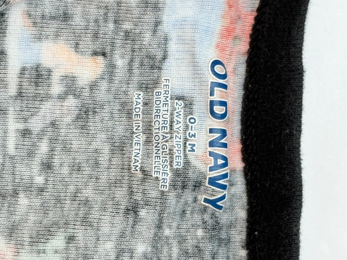Old Navy Holiday Village Print Sleeper 0-3M