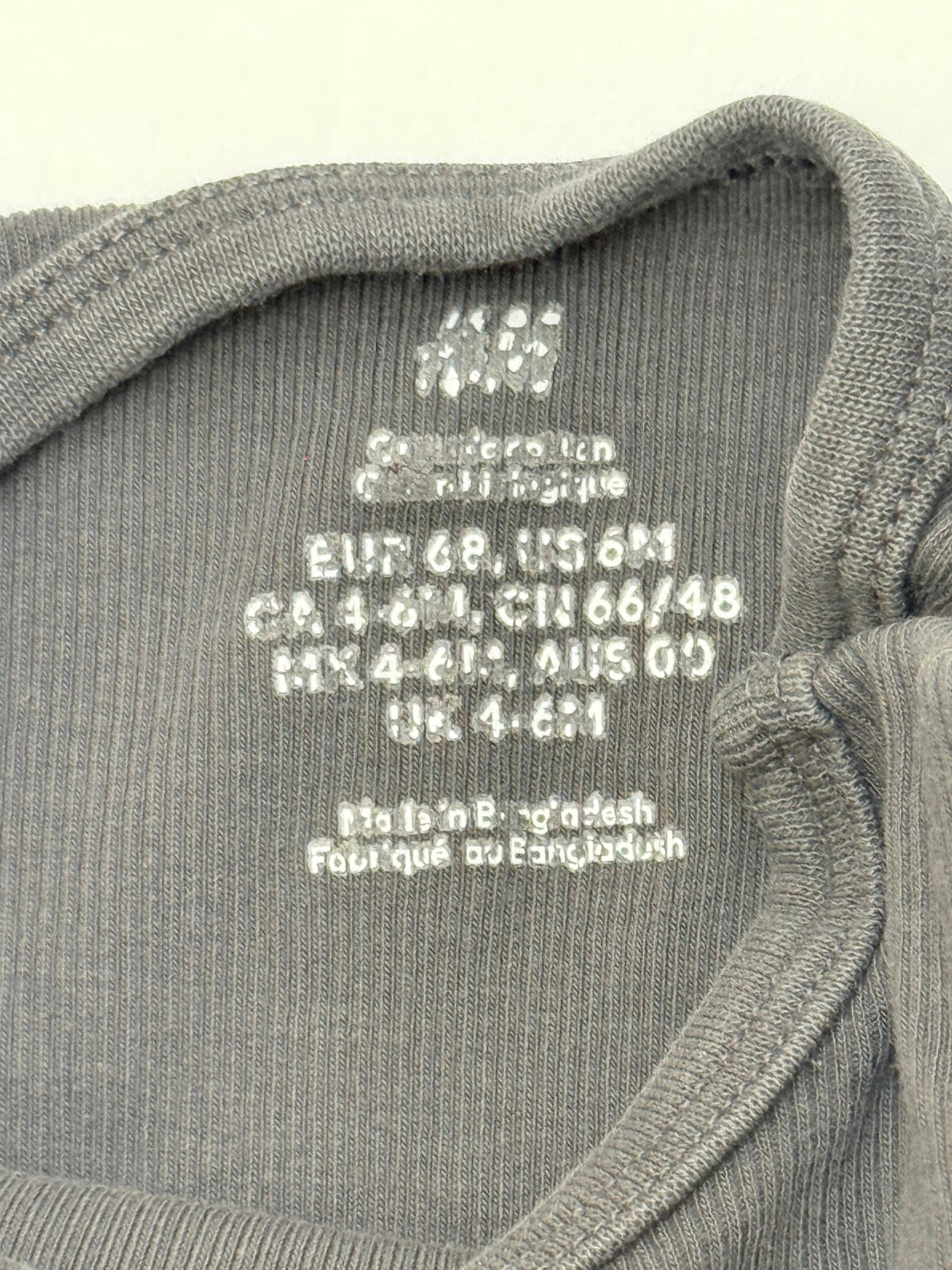 H&M Ribbed Long Sleeve Bodysuit 4-6M