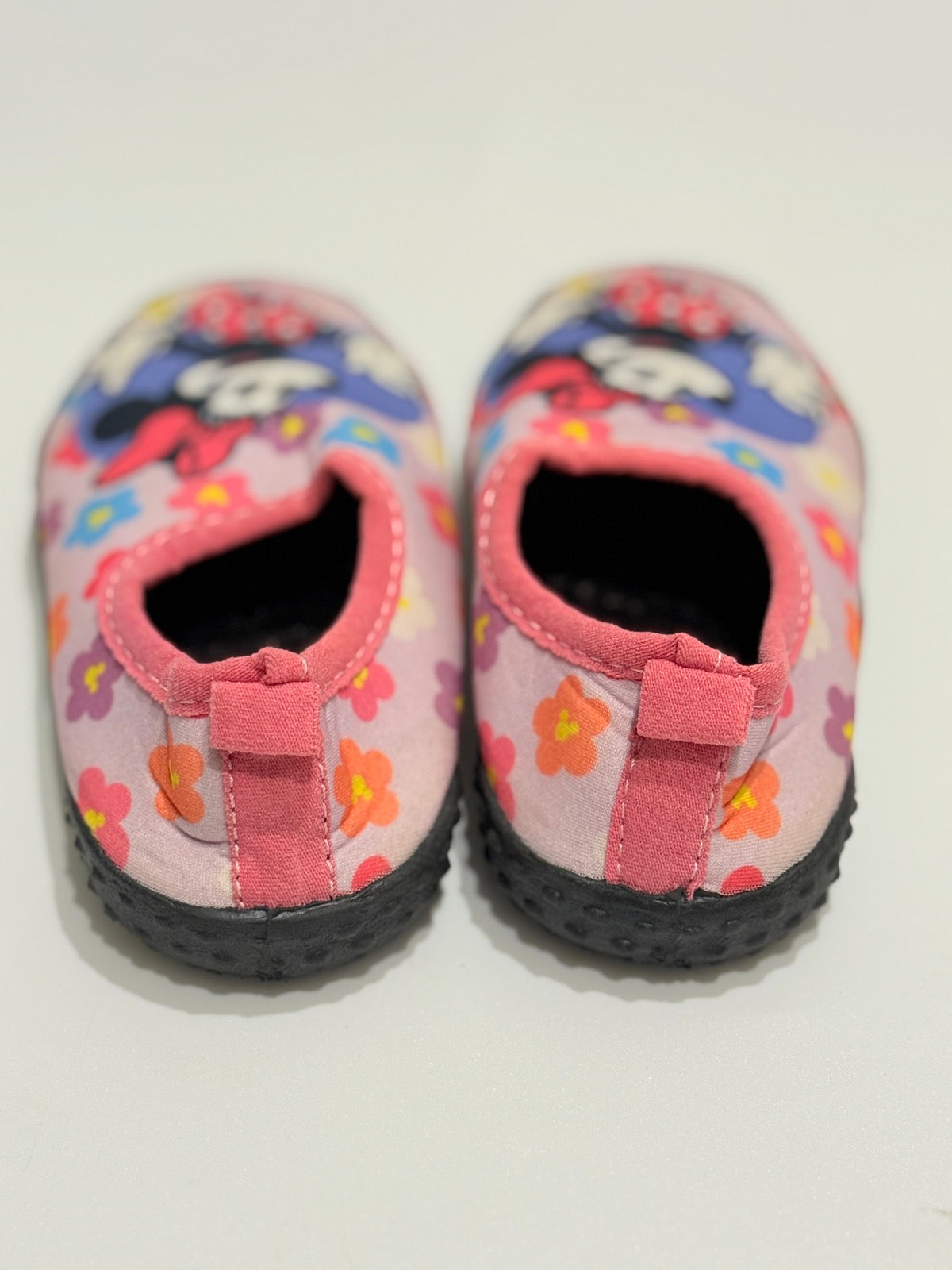 Disney Minnie Mouse Pink Water Shoes Size 6