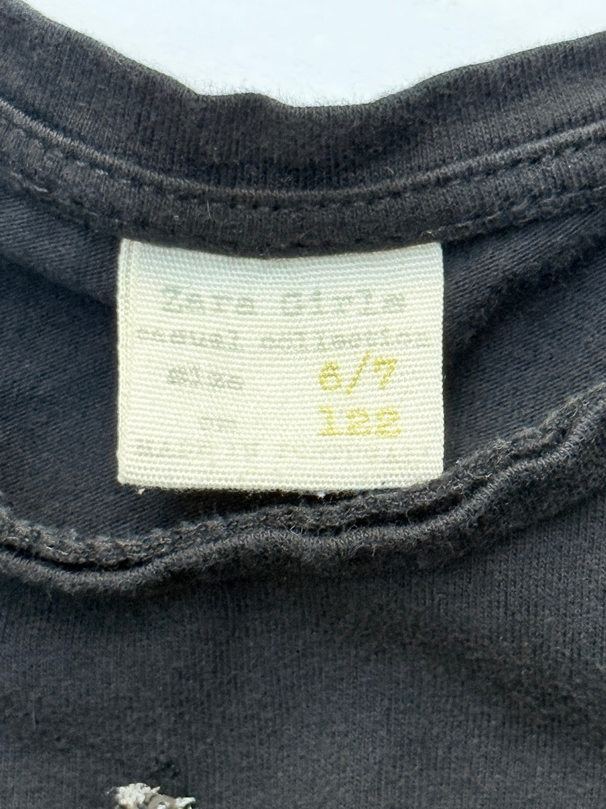Zara Girls Black Sequin Star T-Shirt Size 6/7