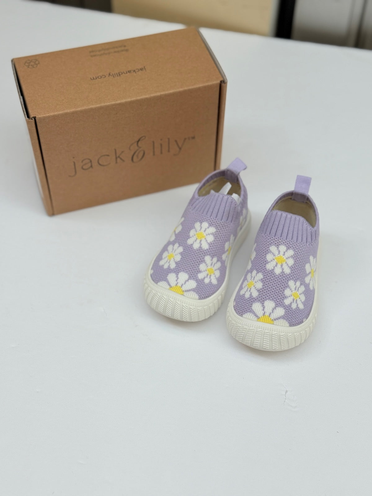 Jack & Lily Lila Daisy Knit Slip-On Size 3008