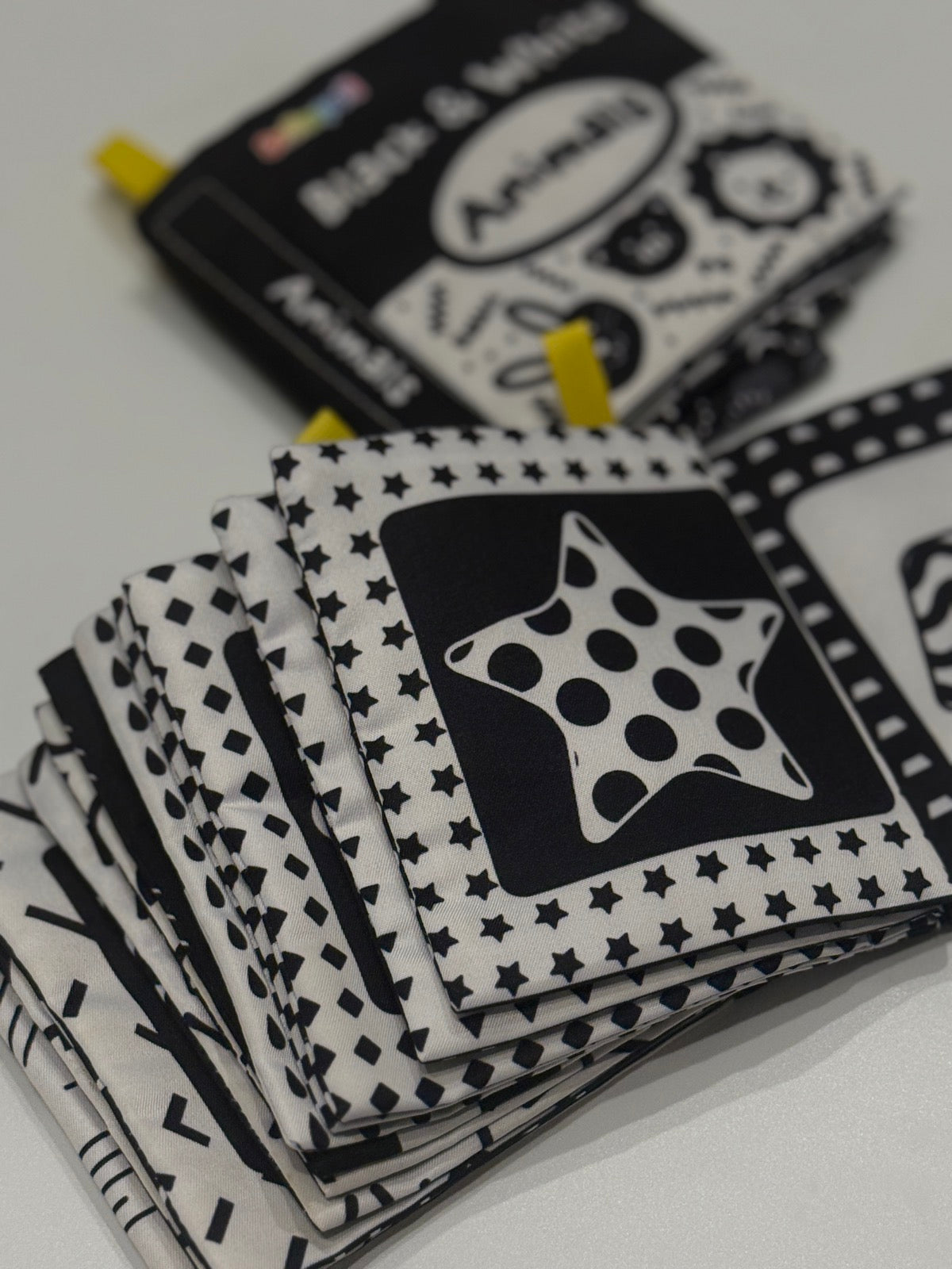 Dr.Rapeti Black & White Crinkle Cloth Books Bundle
