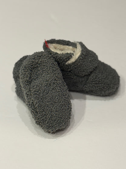 Myggpp Grey Sherpa Baby Booties