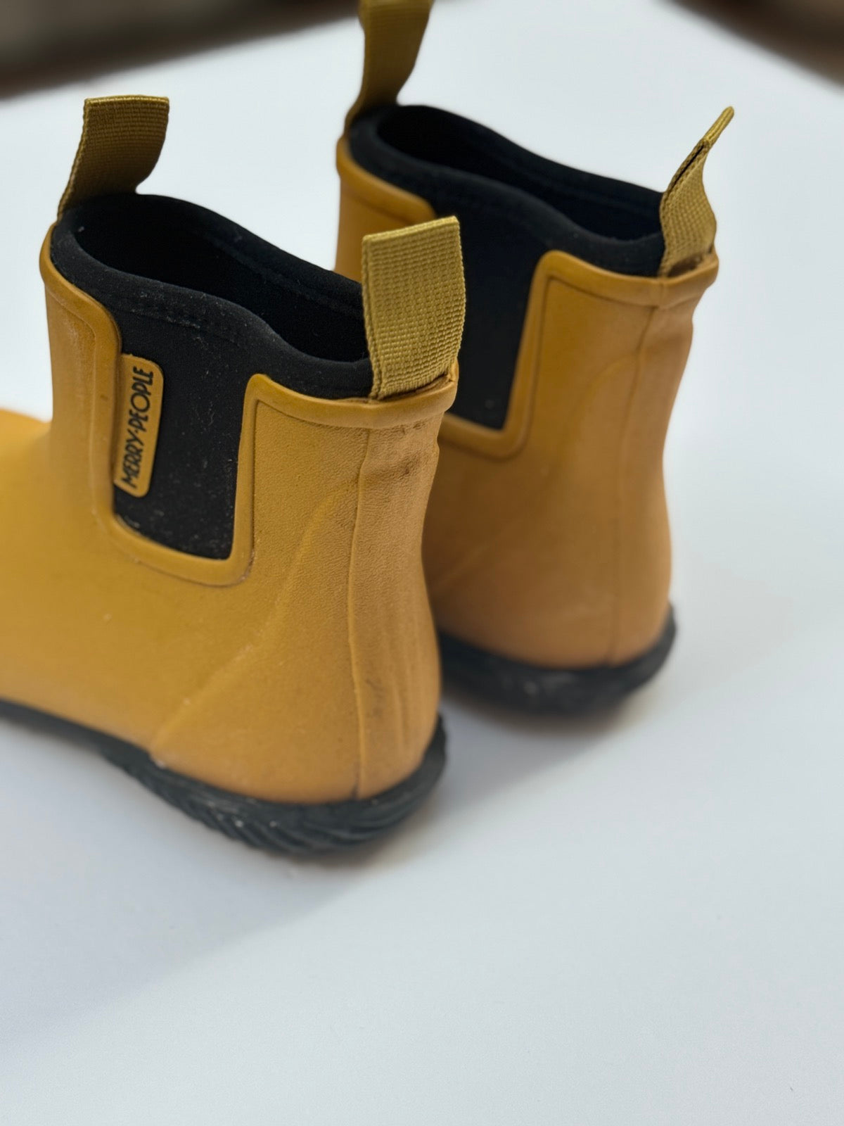 Merry People Chelsea Boot Yellow Size 1
