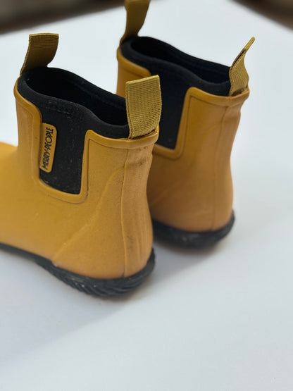 Merry People Chelsea Boot Yellow Size 1