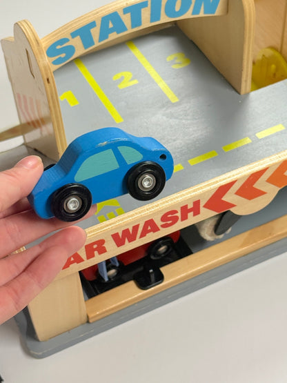 Melissa & Doug Wooden Service Station Car Wash Toy