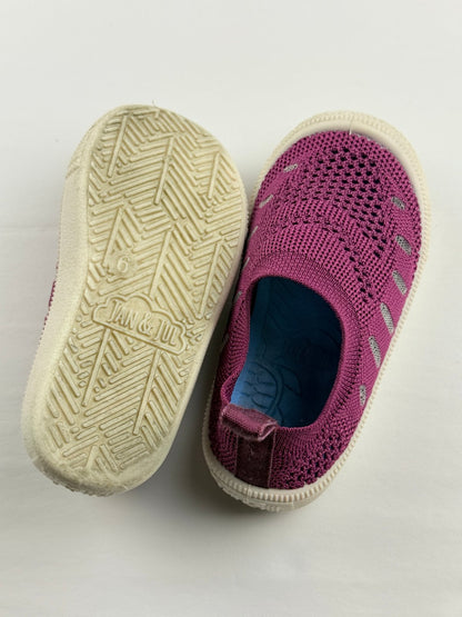 Jan & Jul Purple Knit Slip-On Shoes Size 6