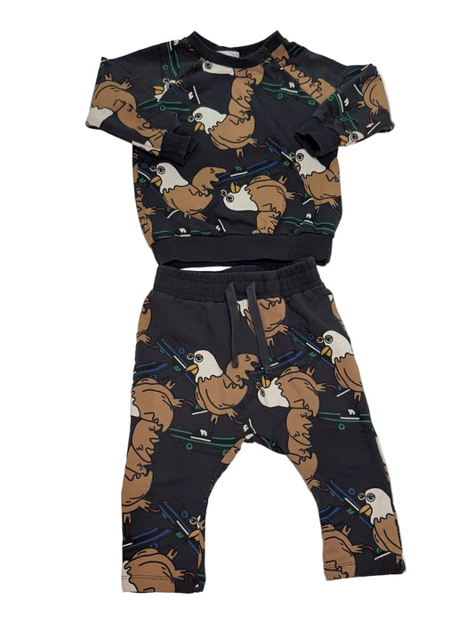 The New Siblings Hoppy Sweatpants Set Size 74-9M