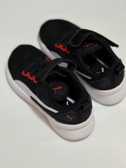 NOUVELLES Baskets Puma Noires et Rouges pour tout-petits Taille 8C
