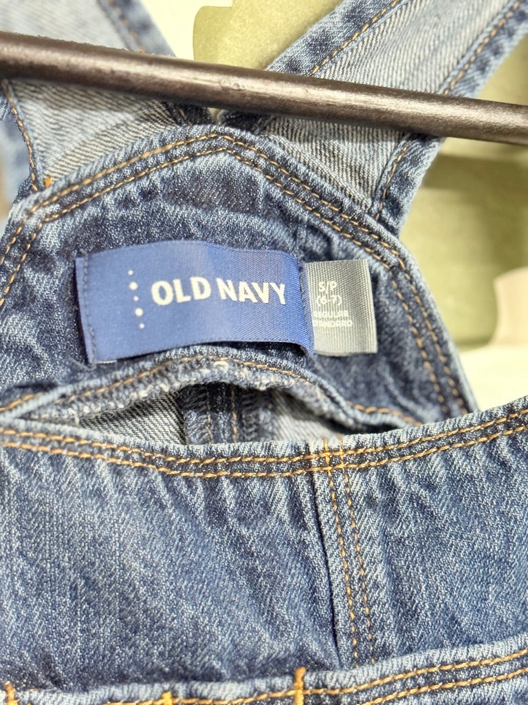Old Navy 6-7 overalls