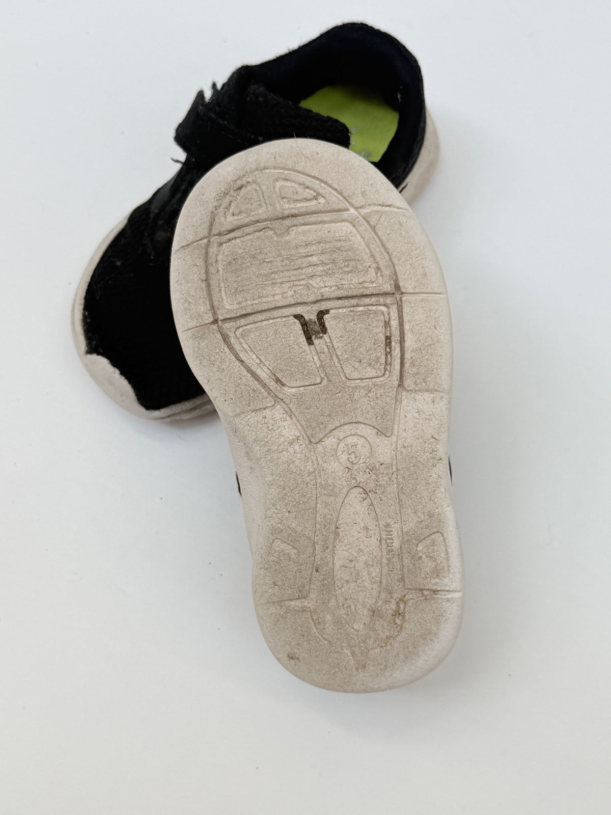 Nike Tanjun Black Toddler Sneaker Size 5