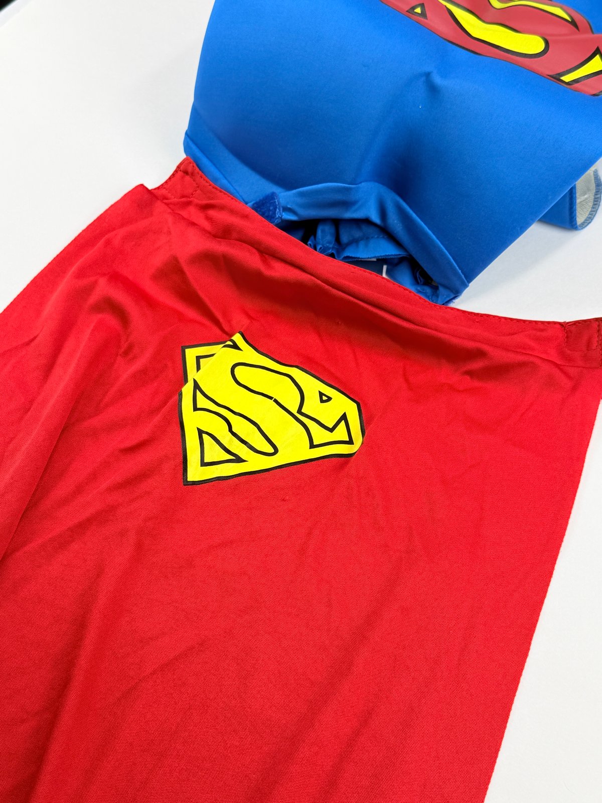 Rubie's Superman Muscle Chest Costume with Cape 7-9Y