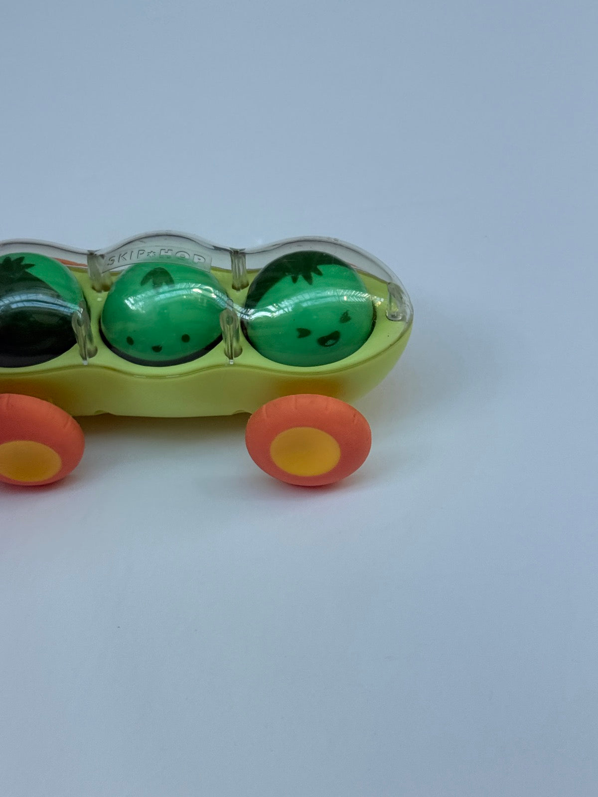 Skip Hop Farmstand Pod Squad Pea Car Toy