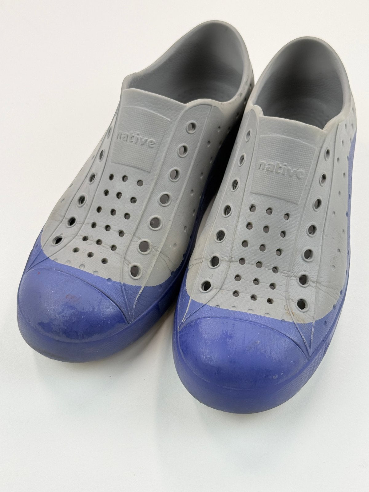 Native Jefferson Gray Blue Slip-On Shoes Size J2 US2