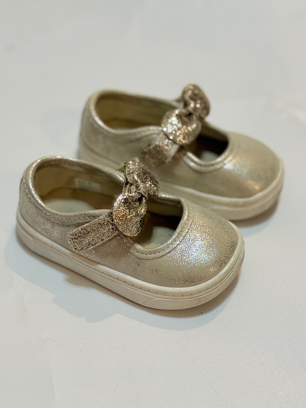 Carter's Gold Glitter Bow Mary Jane Toddler Size 5